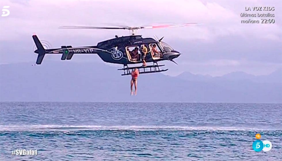 Helicopter, Helicopter rotor, Rotorcraft, Vehicle, Aircraft, Aviation, Flight, 