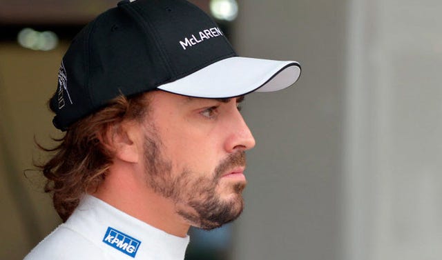 Facial hair, Cap, Baseball cap, Chin, Beard, Headgear, Fashion accessory, Hat, 