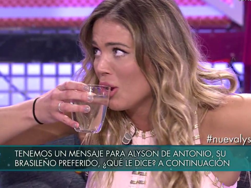 Eyebrow, Drinkware, Eyelash, Drink, Glass, Purple, Violet, Drinking, Jewellery, Muscle, 