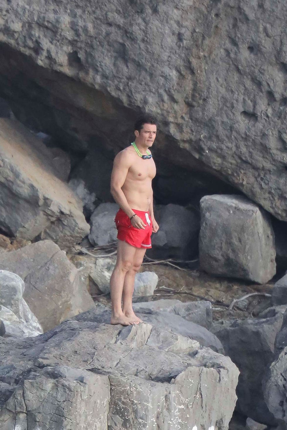Photograph, Barechested, Rock, Fun, Formation, Bedrock, Geology, Geological phenomenon, Vacation, 
