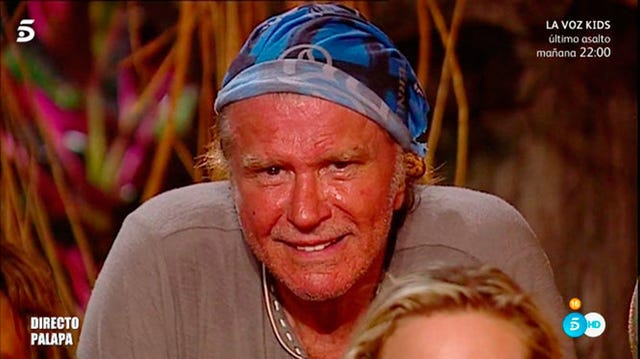 Human, Headgear, Wrinkle, Smile, Human, Headgear, Wrinkle, Smile,