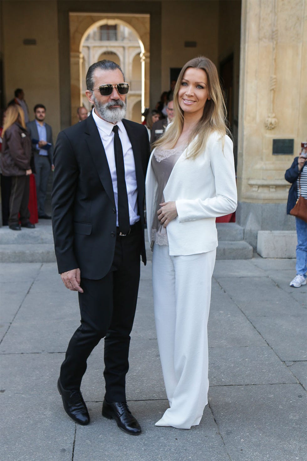 White, Suit, Fashion, Formal wear, Street fashion, Snapshot, White-collar worker, Uniform, Event, Outerwear, 