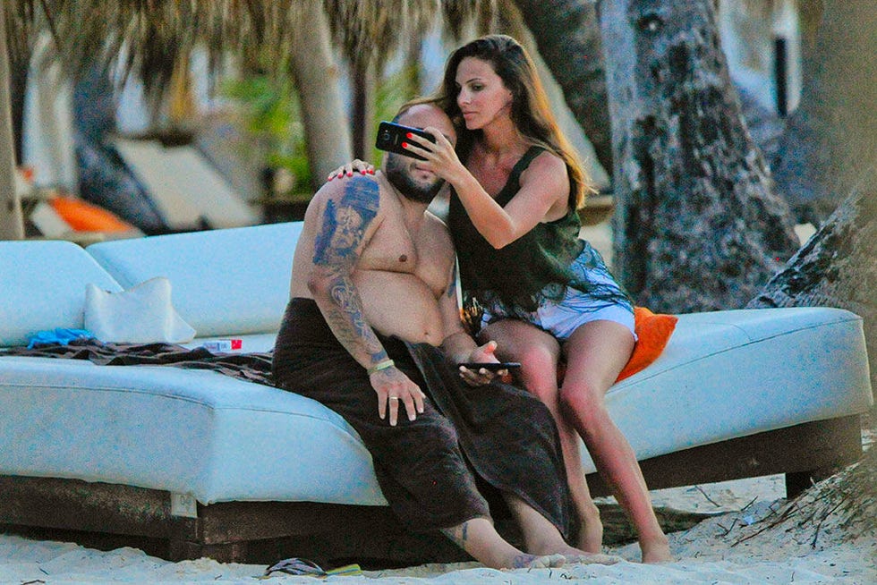 Leg, Fun, Vacation, Black hair, Interaction, Leisure, Photography, Long hair, Bikini, Sitting, 