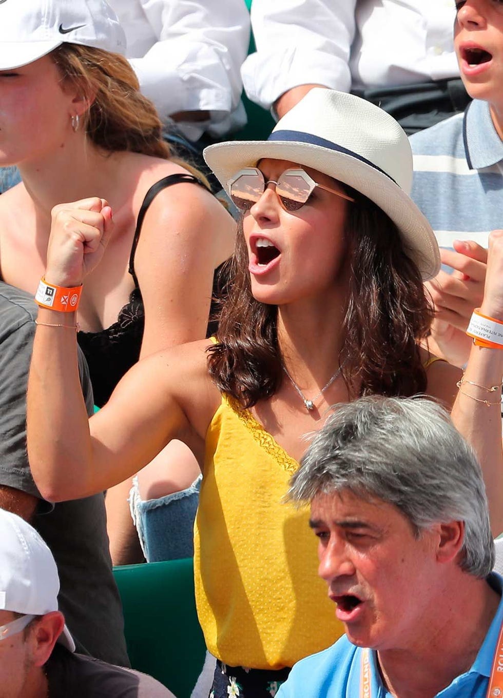 Hat, Fashion accessory, Sunglasses, Crowd, 
