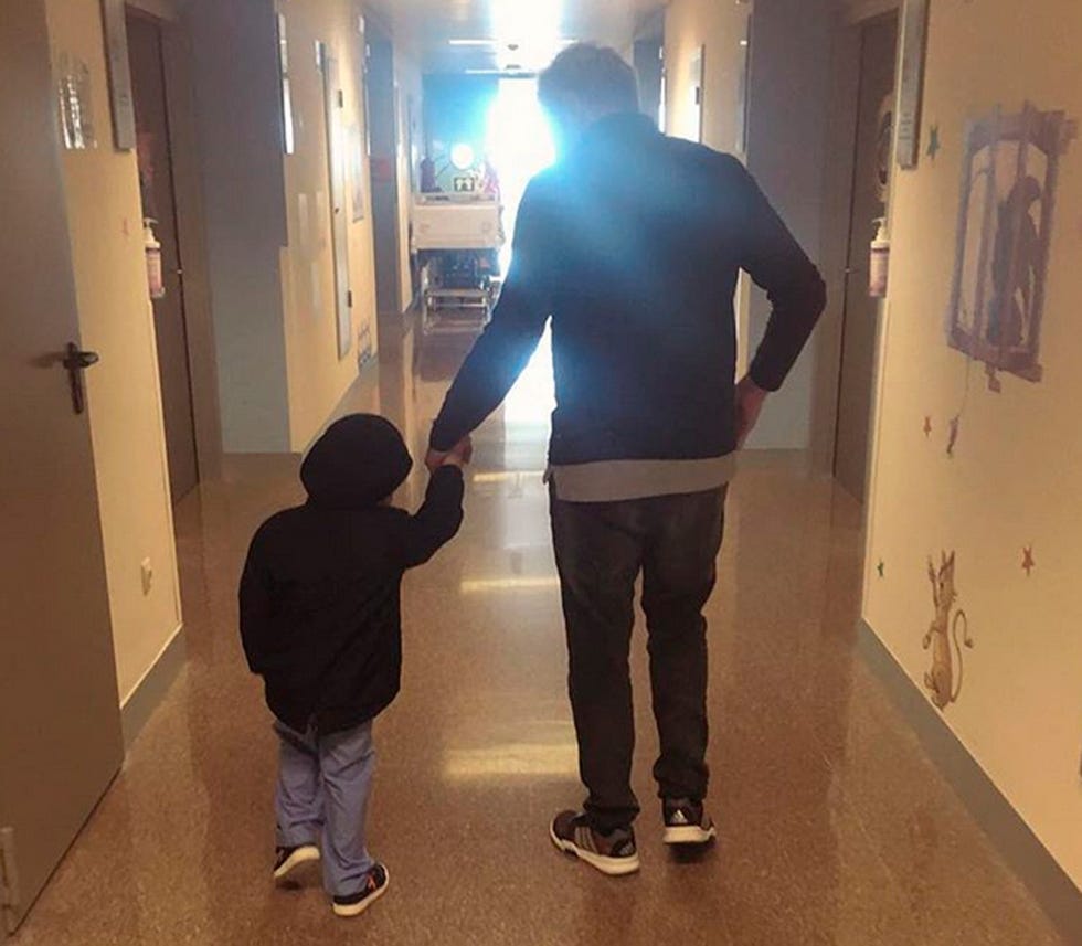 Santiago Cañizares con su hijo Santi