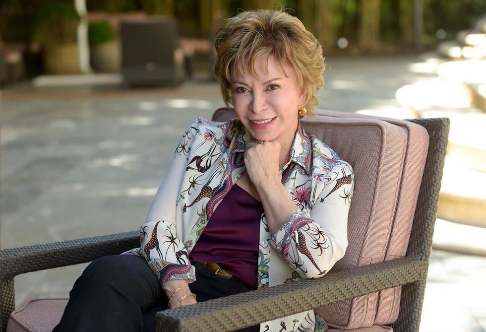 Isabel Allende presenta nueva novela Más allá del invierno Isabel Allende presenta nueva novela Más allá del invierno