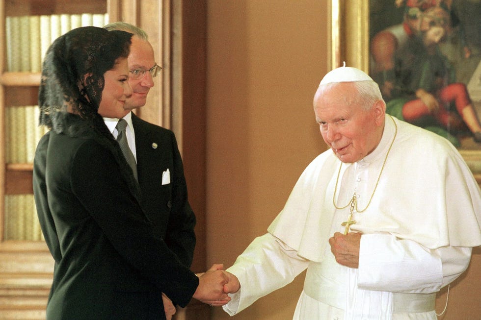Pope, Priesthood, Nuncio, Bishop, Religious institute, Clergy, Rite, Presbyter, Greeting, Event, 