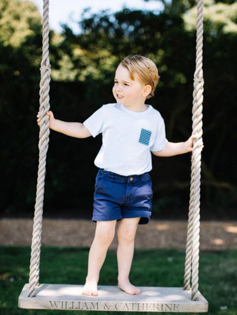 Swing, Fun, Public space, Chin, Shoulder, Recreation, Joint, Standing, White, Leisure, 