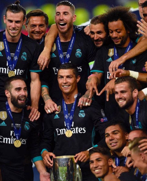Team, Product, Facial expression, Fan, Player, Championship, Selfie, International rules football, Competition event, Team sport, 