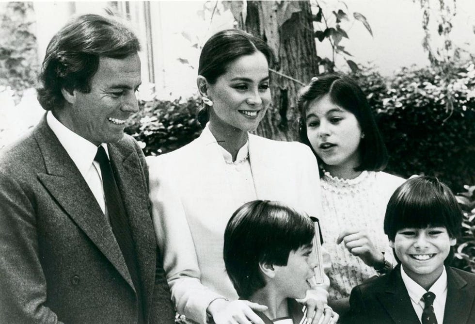 Julio Iglesias y sus hijos