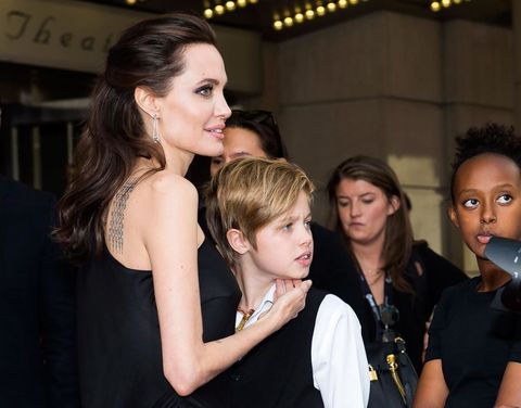 Angelina Jolie con sus hijos en Toronto