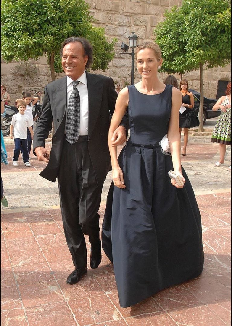 Clothing, Dress, Formal wear, Fashion, Event, Suit, Tuxedo, Ceremony, Wedding, 