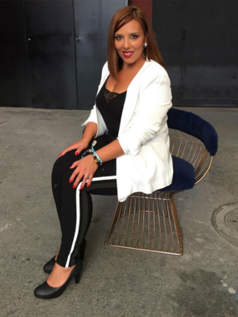 White, Clothing, Sitting, Leg, Fashion, Tights, Footwear, Photography, Knee, Photo shoot, 
