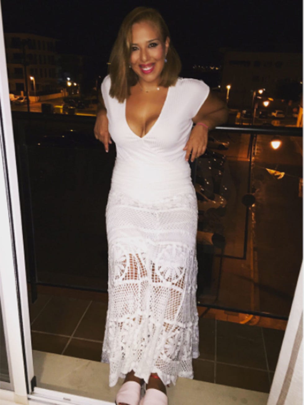 Clothing, White, Dress, Fashion, Leg, Shoulder, Long hair, Waist, Neck, Cocktail dress, 