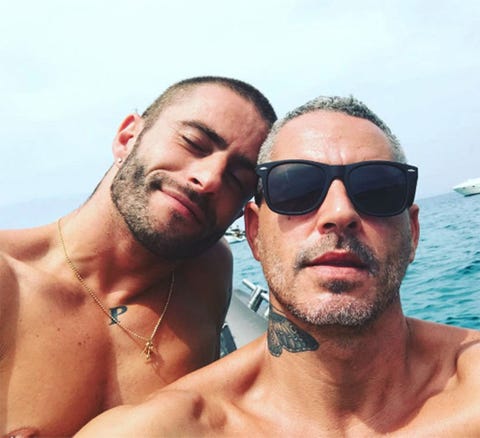 Eyewear, Hair, Face, Barechested, Sunglasses, Cool, Facial hair, Selfie, Vacation, Muscle, 
