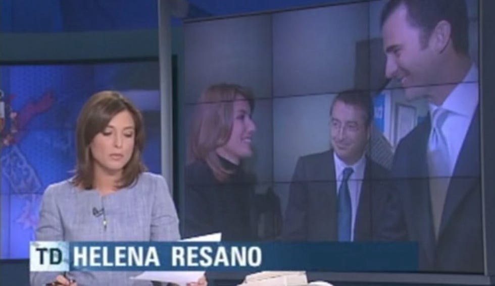 News, Newscaster, Television program, Media, Newsreader, Speech, Television presenter, Public speaking, Conversation, Fun, 