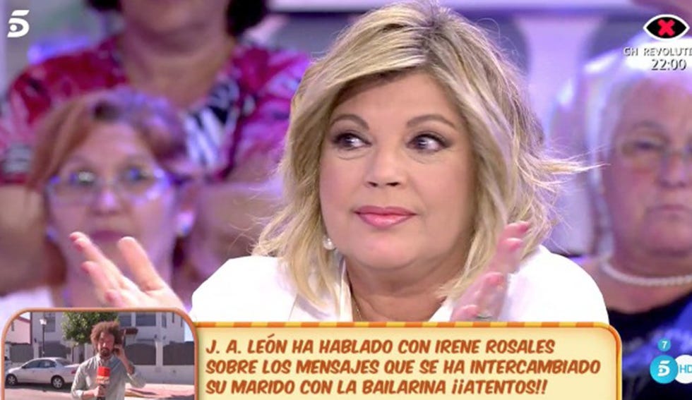 Blond, Photo caption, Nose, Chin, News, Mouth, Photography, Media, Photobombing, Television presenter, 