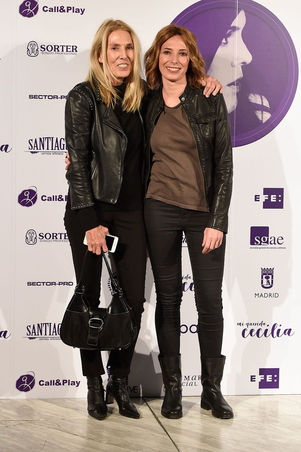 Fashion, Leggings, Footwear, Event, Outerwear, Fashion design, Tights, Jacket, Performance, Riding boot, 