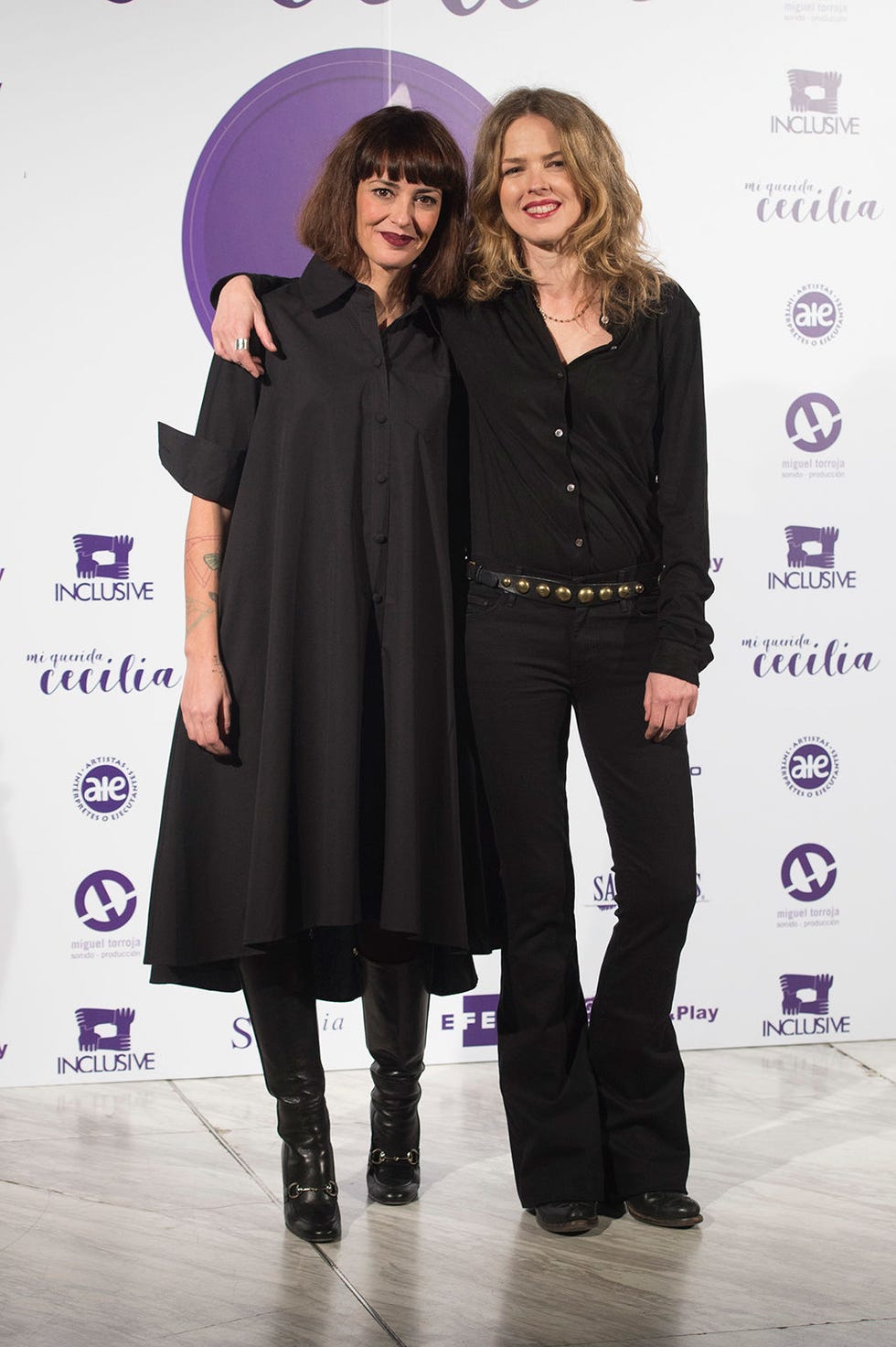 Clothing, Fashion, Fashion design, Dress, Event, Little black dress, Outerwear, Runway, Fashion show, Formal wear, 