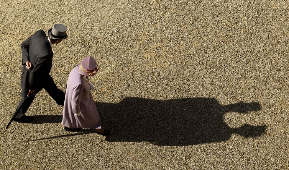 Shadow, Sand, Photography, Sitting, Abaya, 