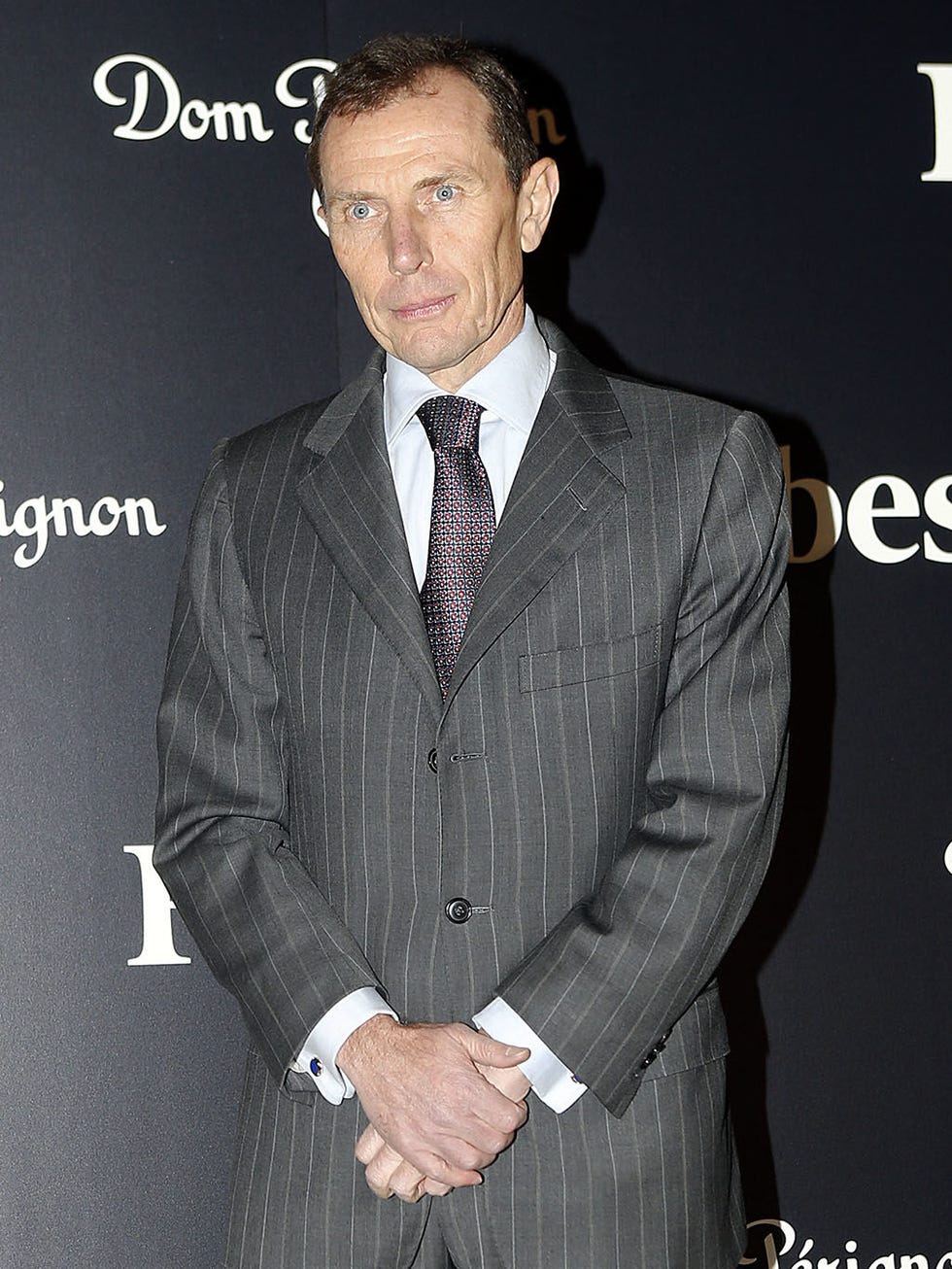 Suit, Formal wear, White-collar worker, Tuxedo, Tie, Premiere, Businessperson, 