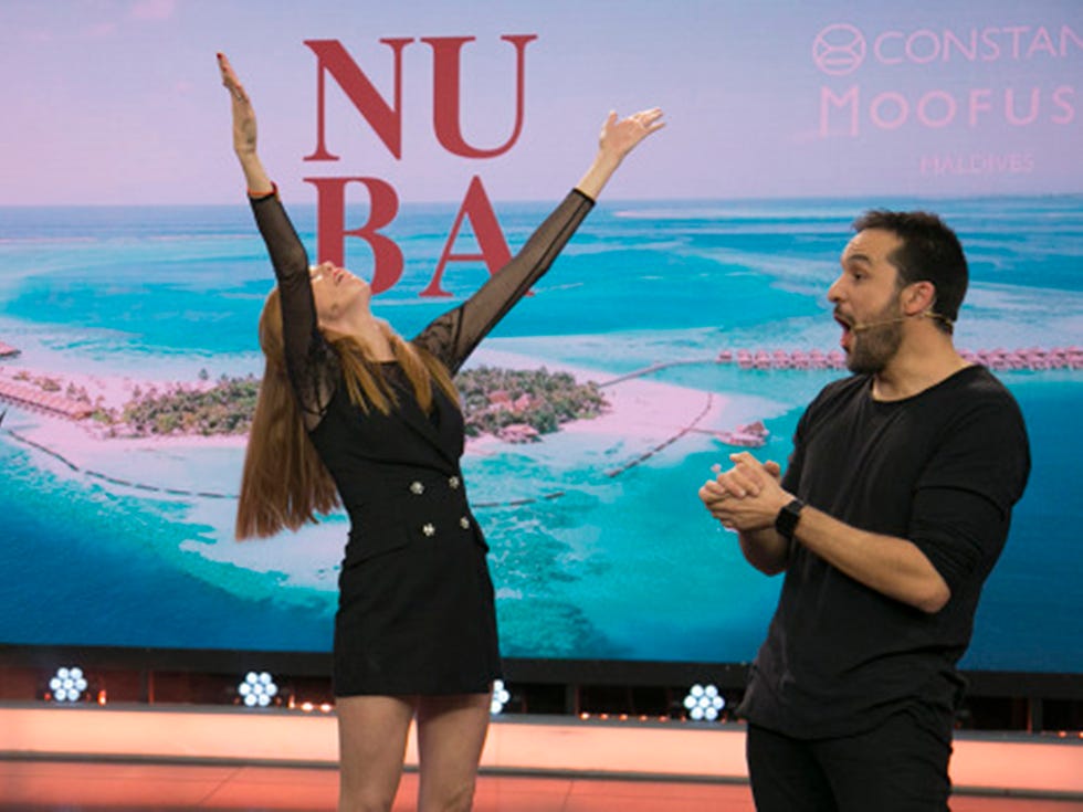 Fun, Travel, Gesture, Tourism, Vacation, Leisure, Happy, World, Sign language, 
