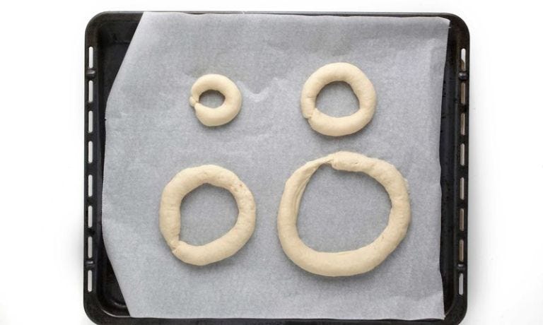 Food, Cuisine, Pretzel, Baked goods, Taralli, Snack, Dish, Bagel, 