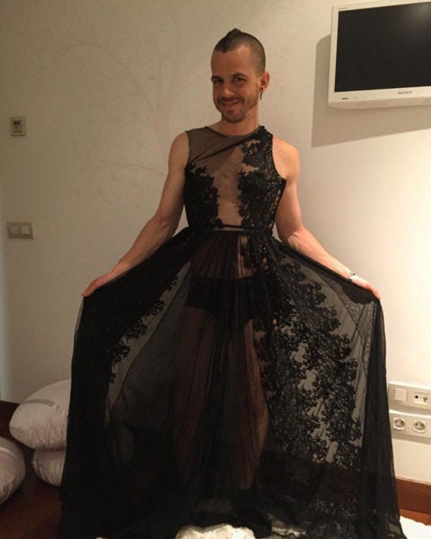 Clothing, Dress, Black, Gown, Fashion, Shoulder, Formal wear, Haute couture, Fashion design, Costume design, 
