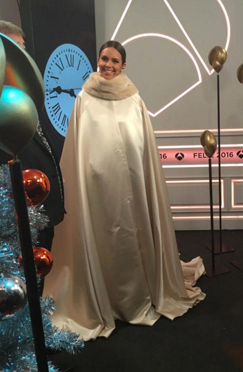 Clothing, Dress, Outerwear, Costume, Formal wear, Gown, Fictional character, 