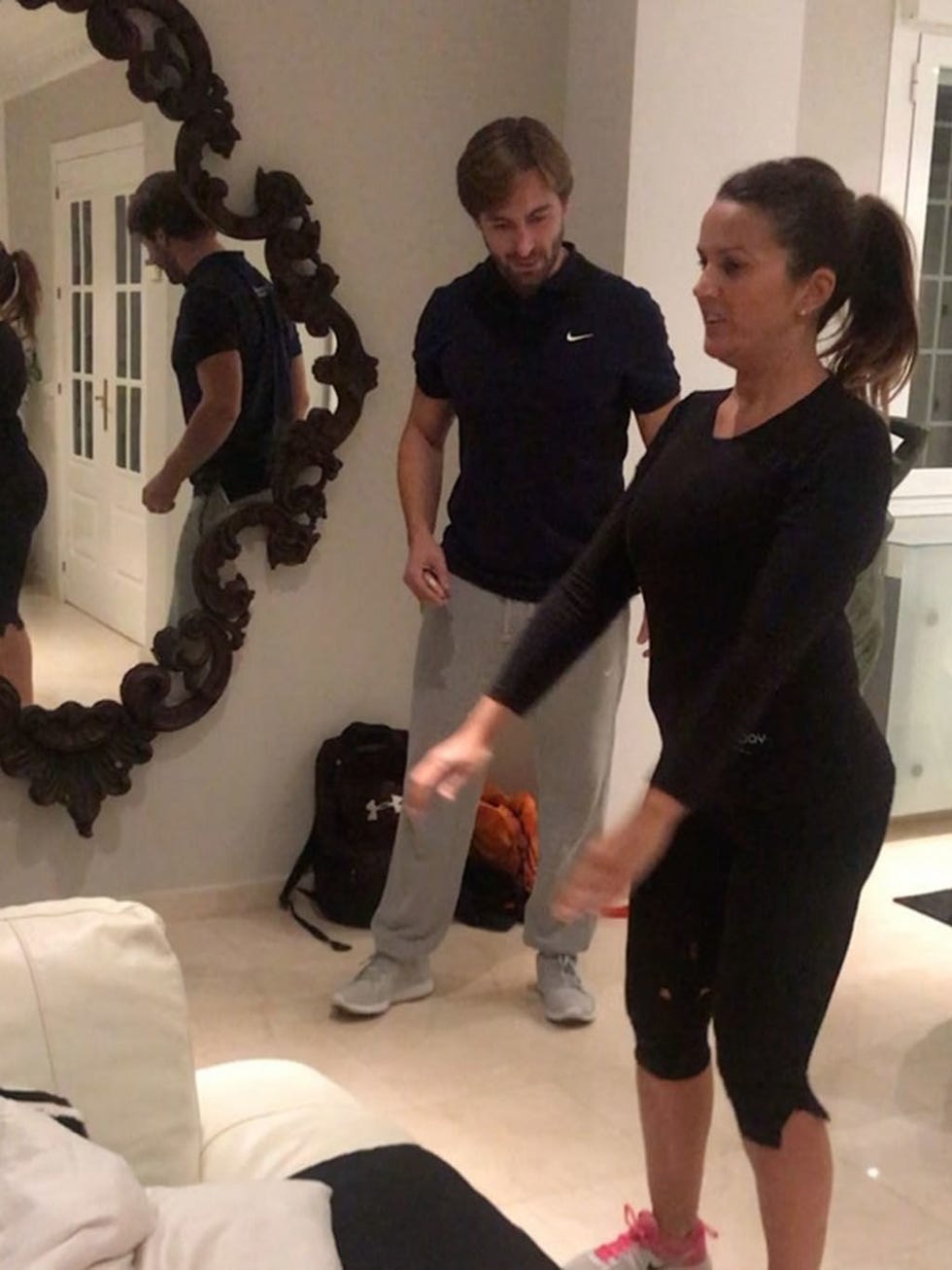 Arm, Shoulder, Leg, Performance, Physical fitness, Hip, 