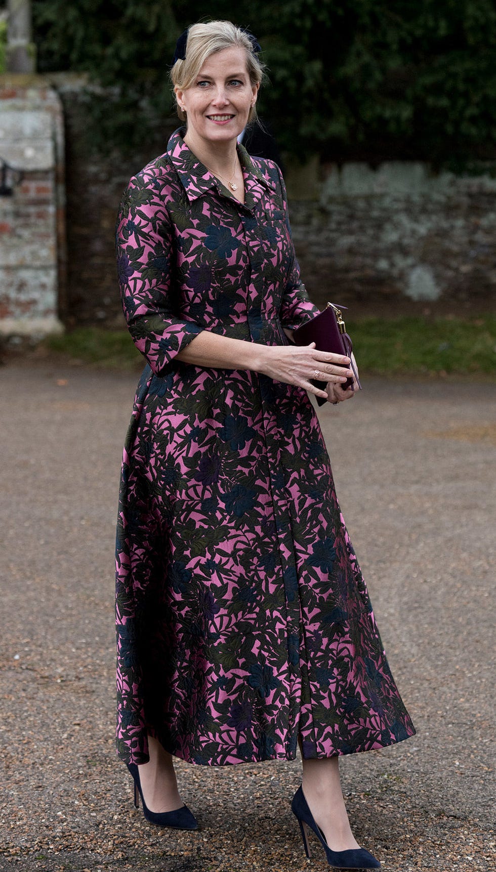 Clothing, Dress, Purple, Fashion, Pink, Formal wear, Magenta, Pattern, Day dress, Fashion model, 