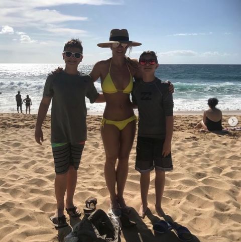 People on beach, Beach, Vacation, Fun, Summer, Tourism, Water, Sea, Ocean, Sand, 