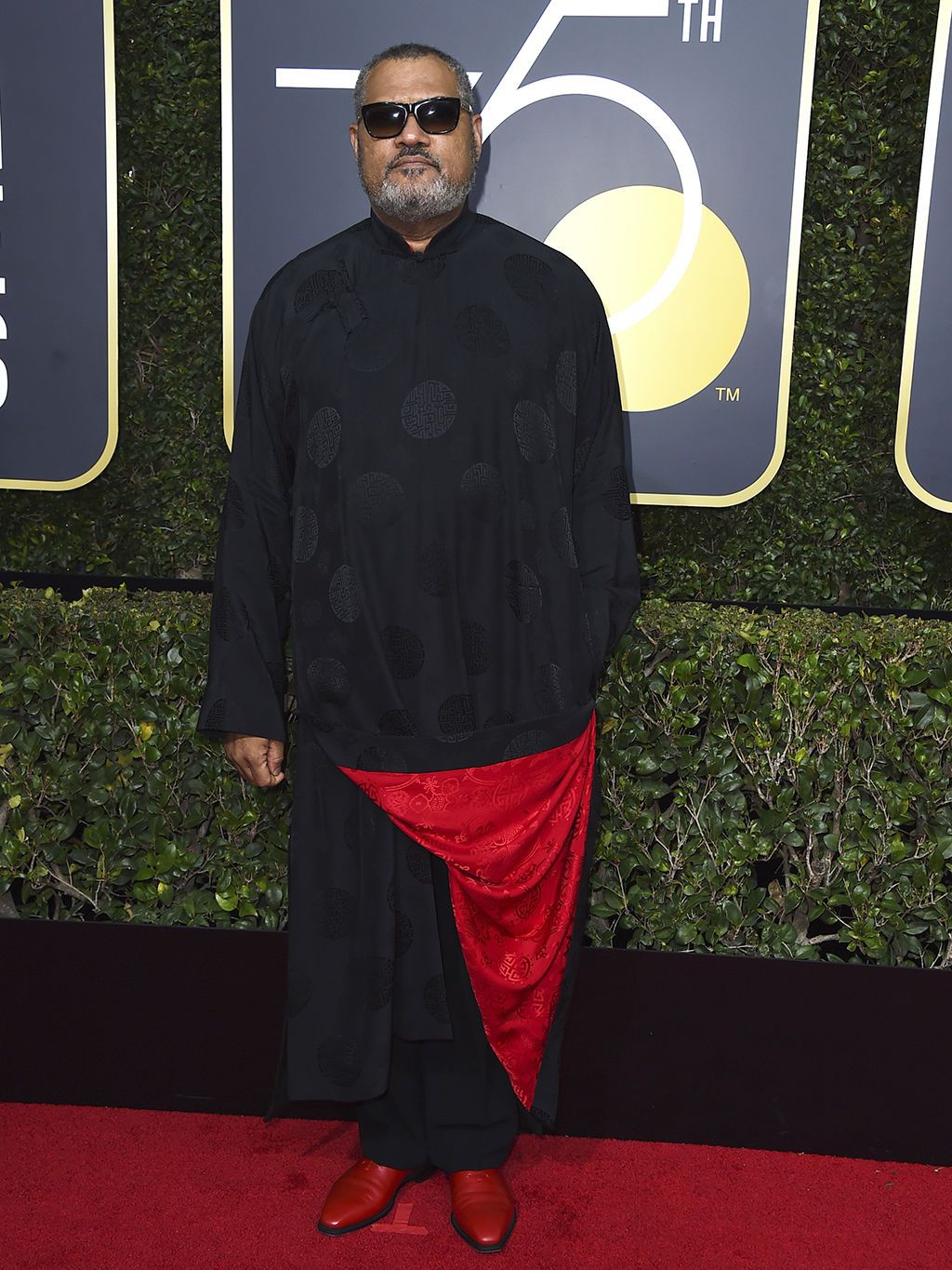 Red carpet, Carpet, Premiere, Flooring, Outerwear, Style, 
