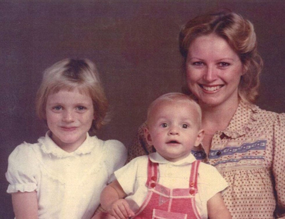 People, Child, Face, Toddler, Smile, Family, Iris, Grandparent, Sibling, Cousin, 
