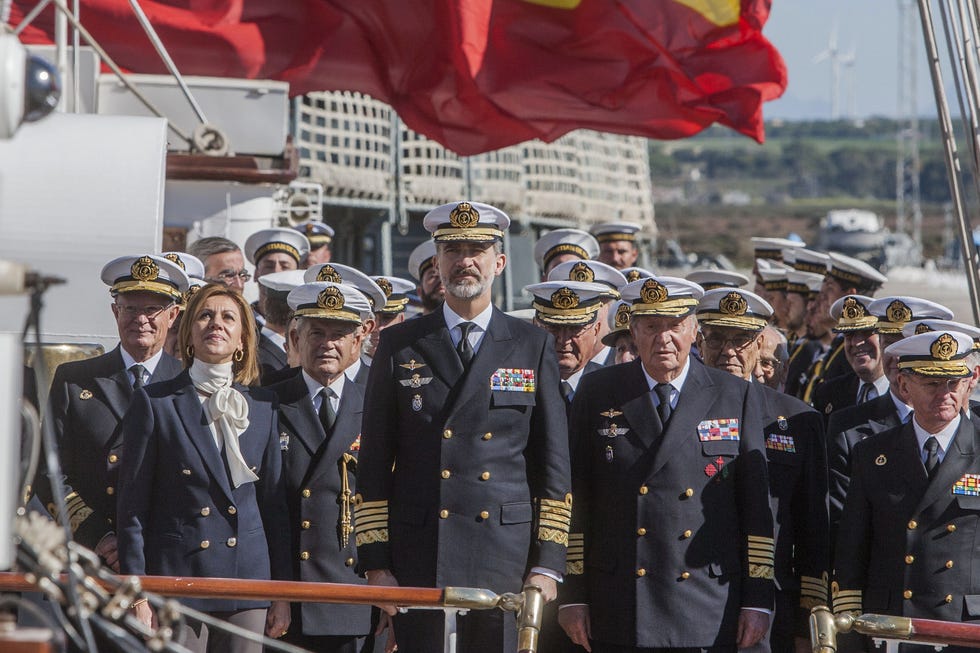 Military officer, Uniform, Military, Military uniform, Military person, Navy, Military rank, Team, Event, Marching, 