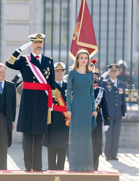 Uniform, Flag, Event, Military officer, Military uniform, Official, Uniform, Flag, Event, Military officer, Military uniform, Official,