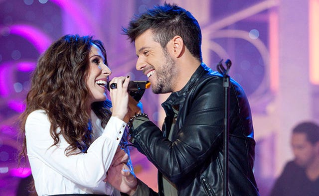 Pablo López y Malú cantando juntos