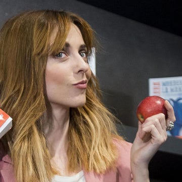 Hair, Lip, Hair coloring, Chin, Blond, Arm, Organism, Brown hair, Mouth, Finger, 