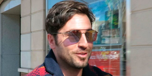 Eyewear, Hair, Glasses, Facial hair, Sunglasses, Face, Cool, Beard, Chin, Hairstyle, 