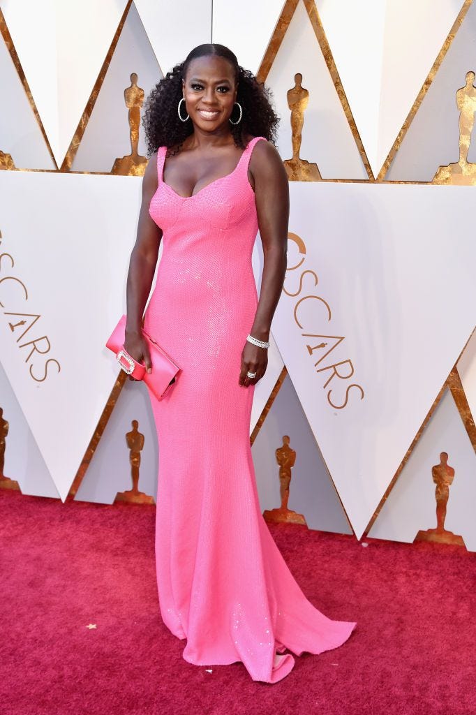 Red carpet, Carpet, Gown, Dress, Pink, Clothing, Shoulder, Flooring, Hairstyle, Fashion, 
