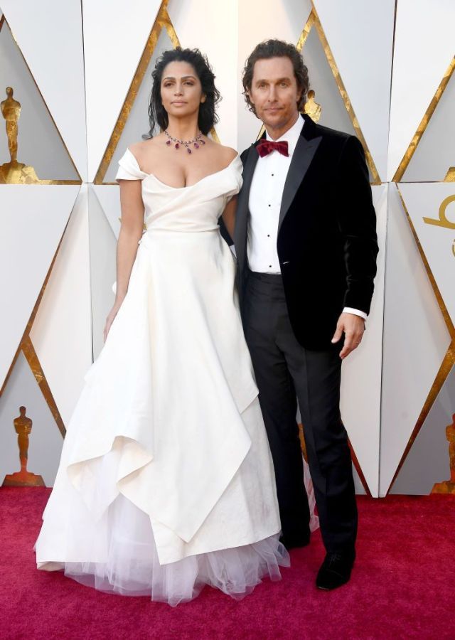 Carpet, Red carpet, Gown, Dress, White, Formal wear, Suit, Wedding dress, Clothing, Flooring, 