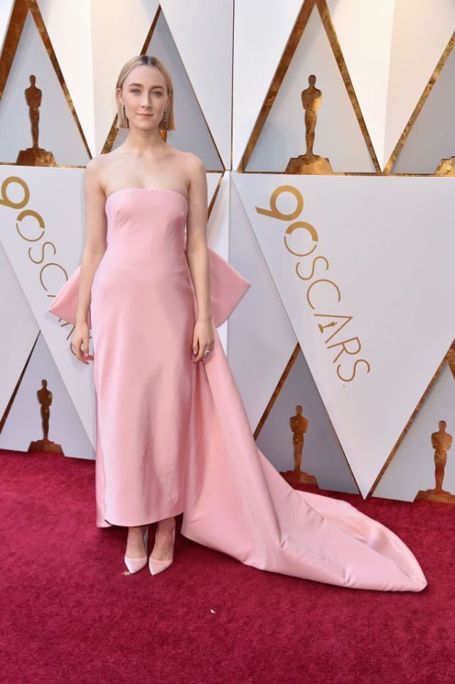 Red carpet, Carpet, Dress, Pink, Clothing, Flooring, Shoulder, Fashion, Gown, Haute couture, 