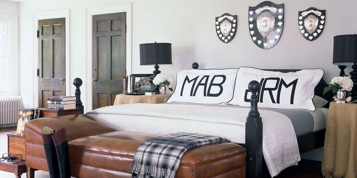 How 11 Top iFashioni Designers Decorate Their iBedroomsi