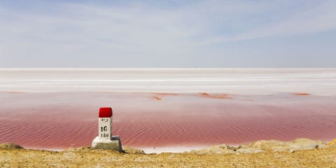 13 Of The World's Most Colorful Lakes