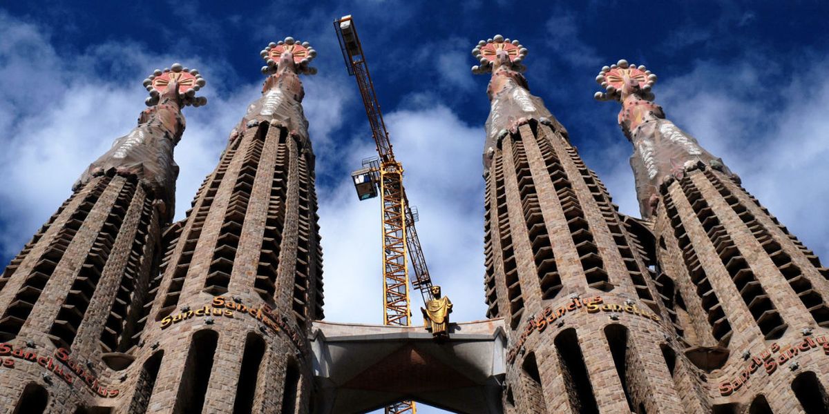 Barcelona's La Sagrada Família To Be Completed In 2026