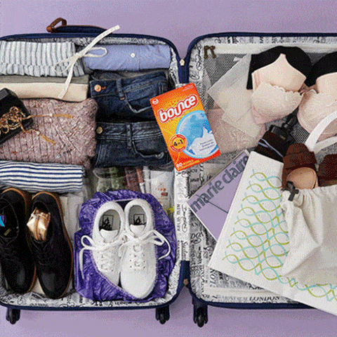 Bag, Purple, Lavender, Baggage, Paper product, Wallet, Paper, Shoulder bag, 