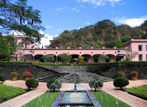 Building, Hacienda, Estate, Architecture, Mansion, House, Courtyard, Tree, Residential area, Real estate, 