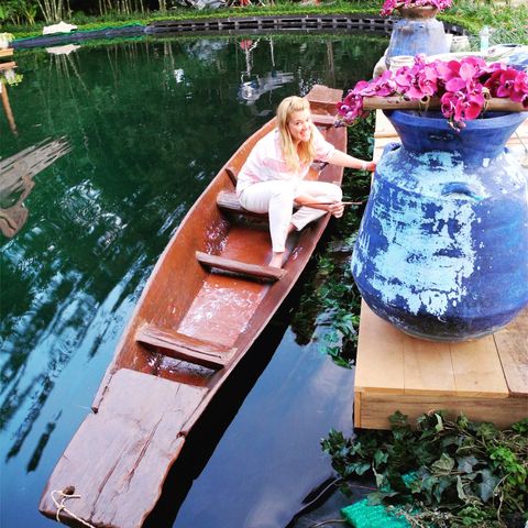 Flowerpot, Watercraft, Boat, Lavender, Reflection, Spring, Pottery, Naval architecture, Vase, Canal, 