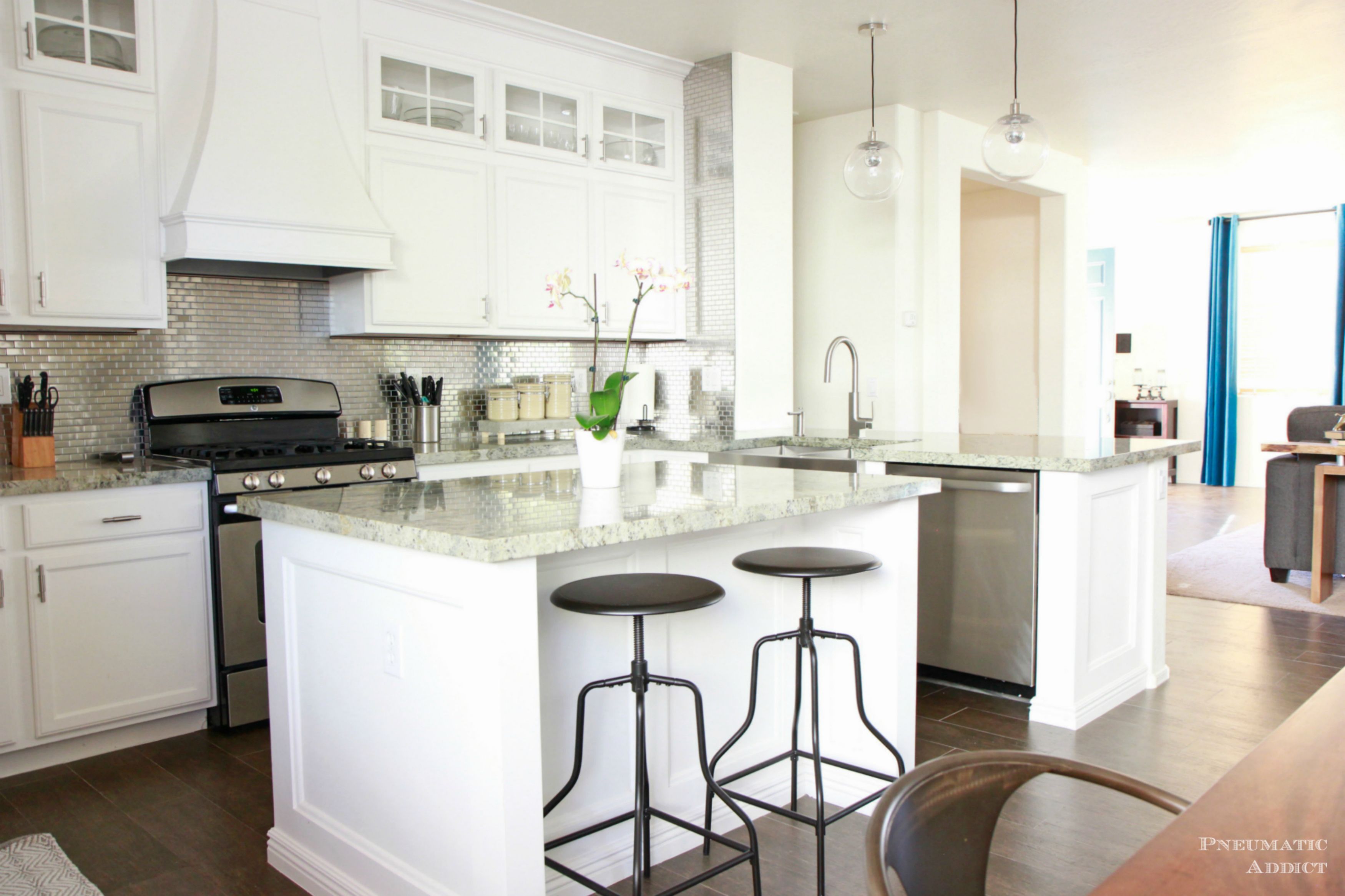 kitchen pictures with white cabinets