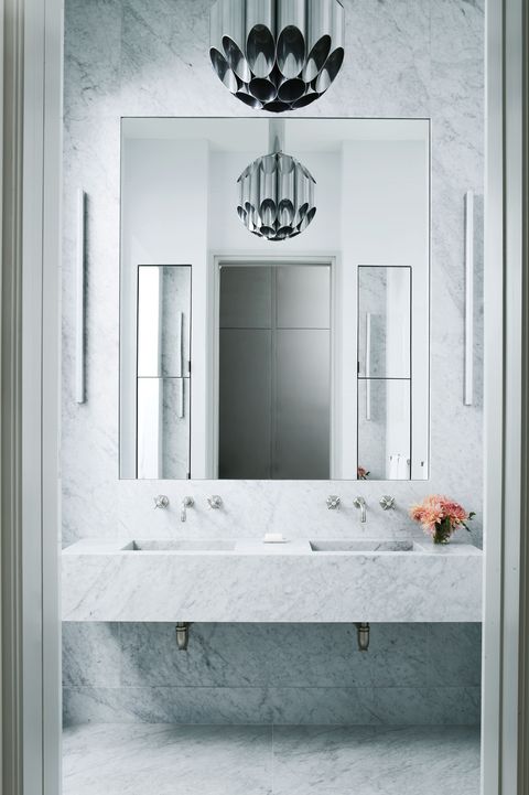30 Stunning White Bathrooms How To Use Tile And Fixtures In - Plain White Bathroom Sink